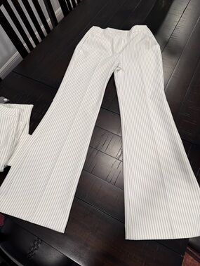 2R Express editor White and black Pinstripe Wide-Leg Pants NWOT never worn